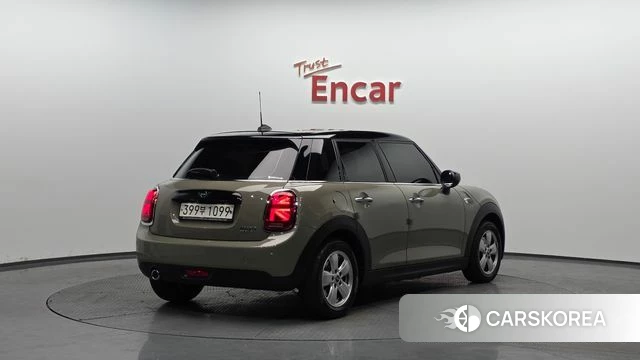 Mini Cooper 2020 Песочный из Кореи