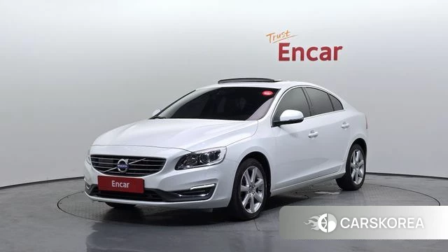 Volvo S60 2018 Белый из Кореи