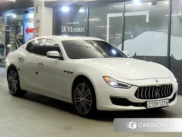 Maserati Ghibli 2019 Белый из Кореи