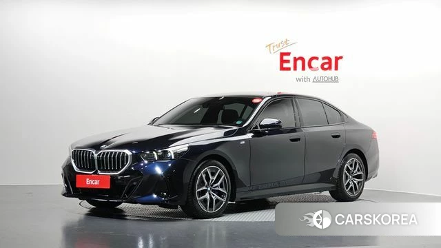 BMW 5 Series (G60) 2024 Черный из Кореи