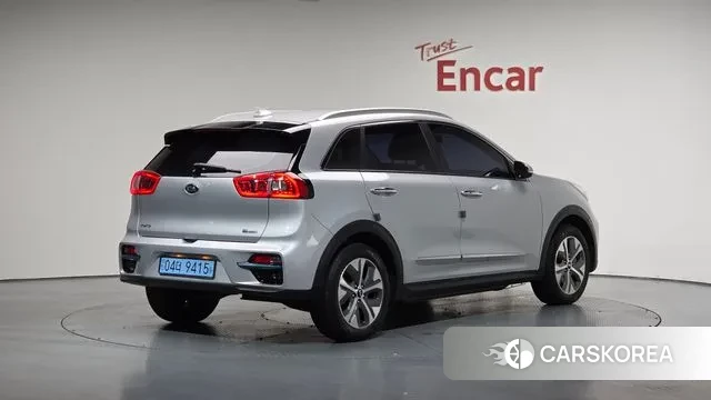 Kia Niro EV 2021 Серебристо-серый из Кореи