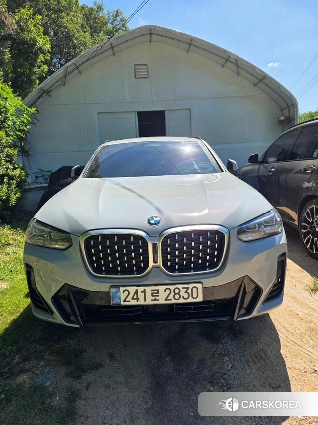 BMW X4 (G02) 2025 Светло-серебряный цвет из Кореи