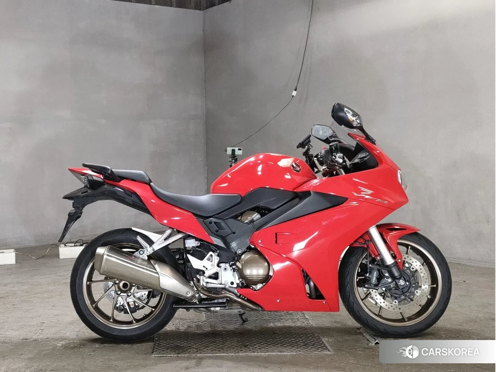 Проданный Honda VFR800F 2020 из Японии