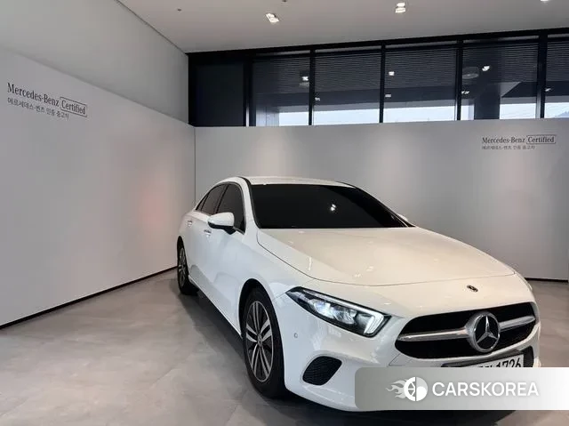 Mercedes-Benz A-Class W177 2021 Белый из Кореи