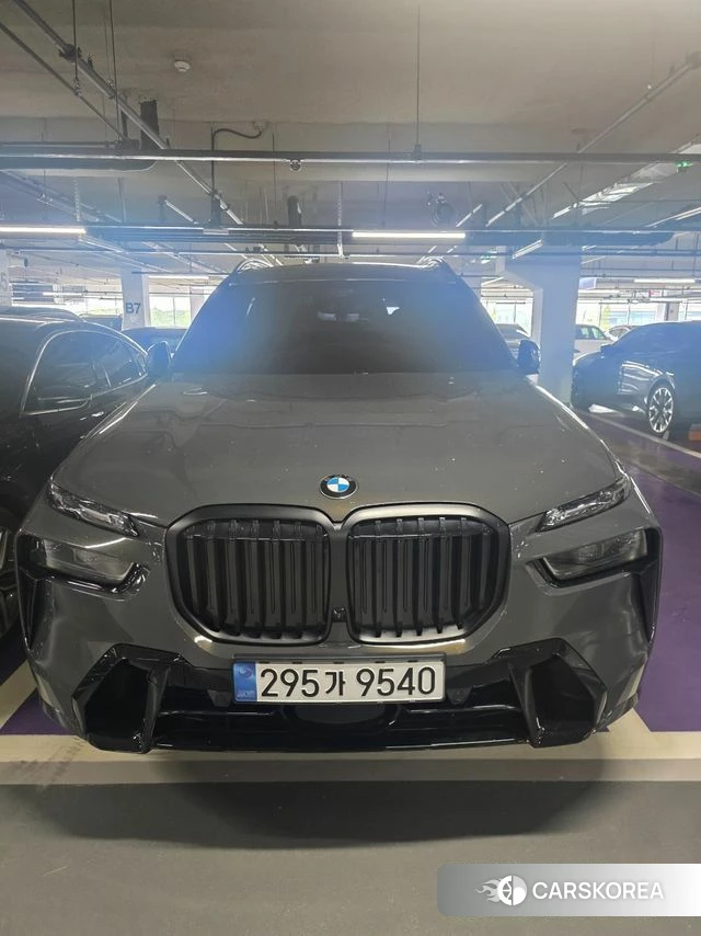 BMW X7 (G07) 2025 Серый из Кореи