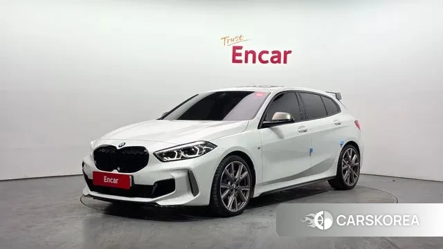 BMW 1 Series (F40) 2024 Белый из Кореи