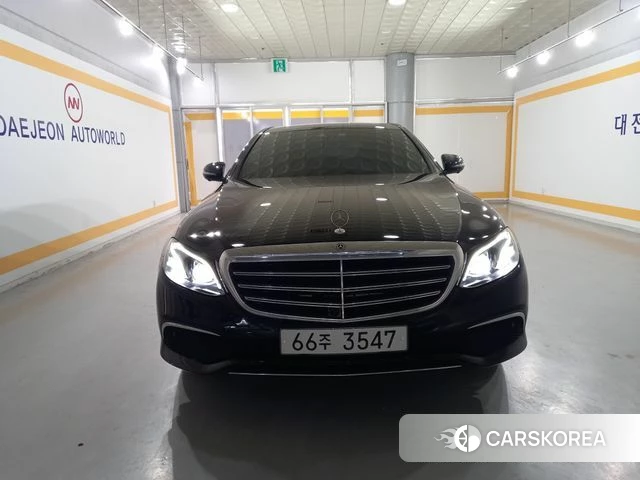 Mercedes-Benz E-Class W213 2019 Черный из Кореи