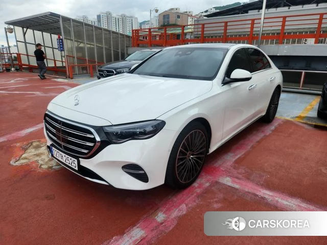 Mercedes-Benz E-Class W214 2024 Белый из Кореи
