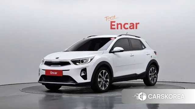 Kia Stonic 2018 Белый из Кореи