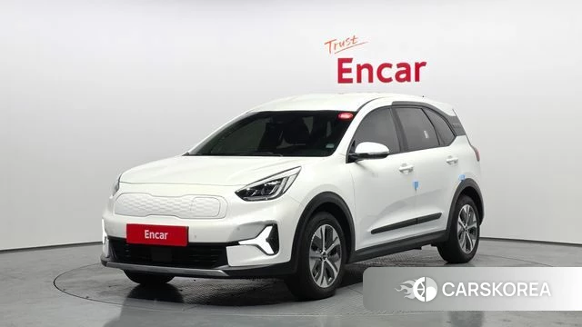 Kia Niro Plus 2023 Белый из Кореи