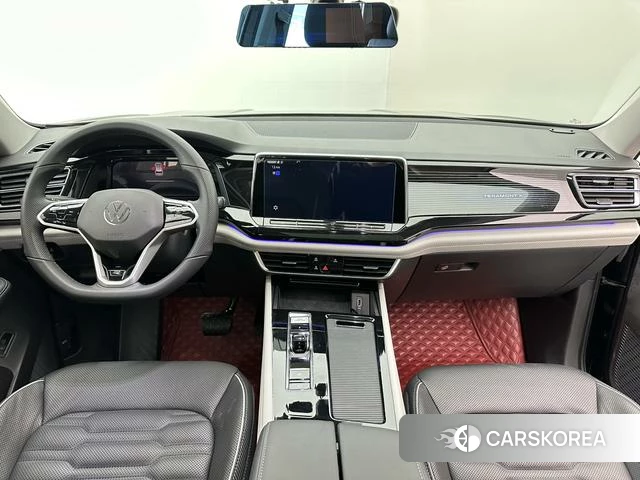 Volkswagen Tourang 2022 Темно-серый из Китая
