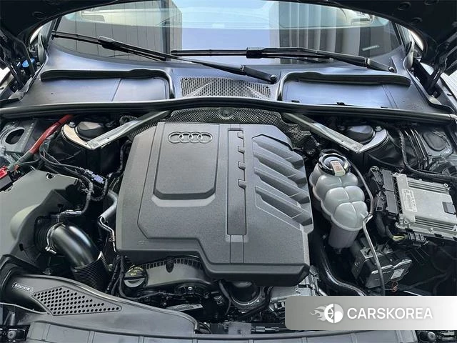 Audi A4L 2023 Темно-серый из Китая