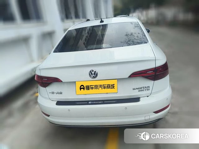 Volkswagen Sagitar 2022 Белый из Китая