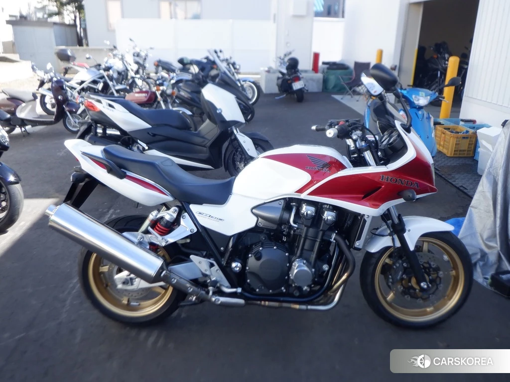 Проданный Honda CB1300SF BOLDOR 2010 из Японии