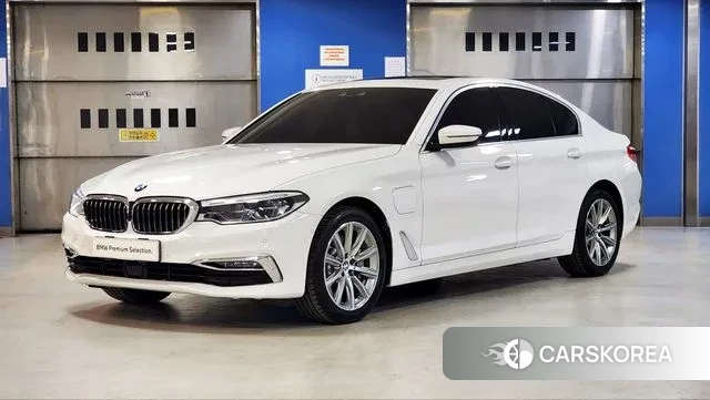 BMW 5 Series (G30) 2020 Белый из Кореи
