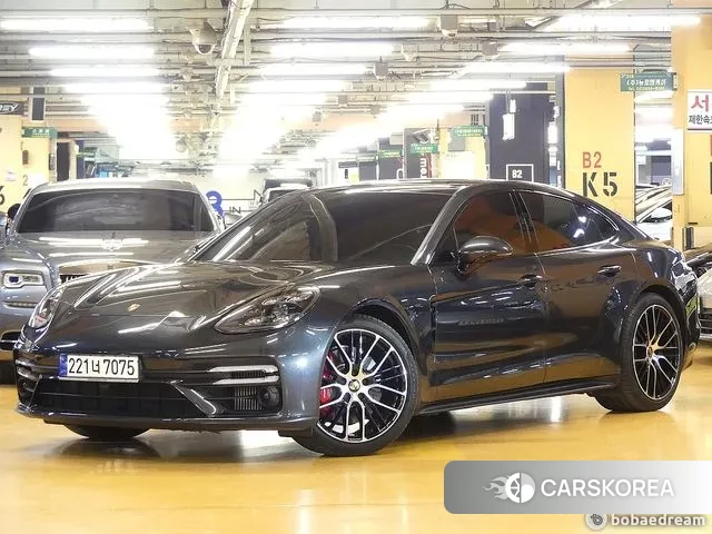 Porsche Panamera (971) 2023 Темно-зеленый из Кореи