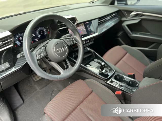 Audi A3 2022 Темно-серый из Китая