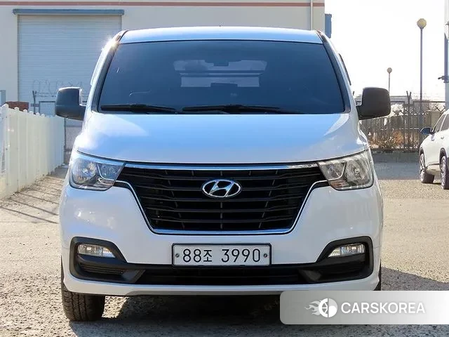 Hyundai The New Grand Starex 2018 Белый из Кореи