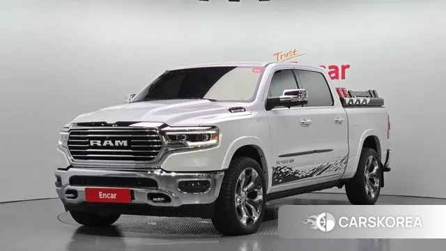Dodge Lampicup 2019 Белый из Кореи