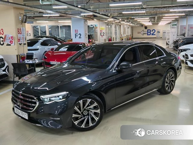 Mercedes-Benz E-Class W214 2024 Серый из Кореи