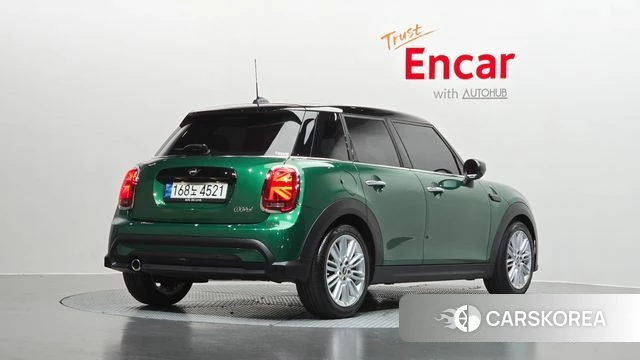 Mini Cooper 2022 Зеленый из Кореи