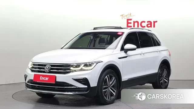 Volkswagen Tiguan second Generation 2022 Белый из Кореи