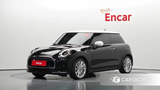 Mini Cooper 2022 Черный из Кореи