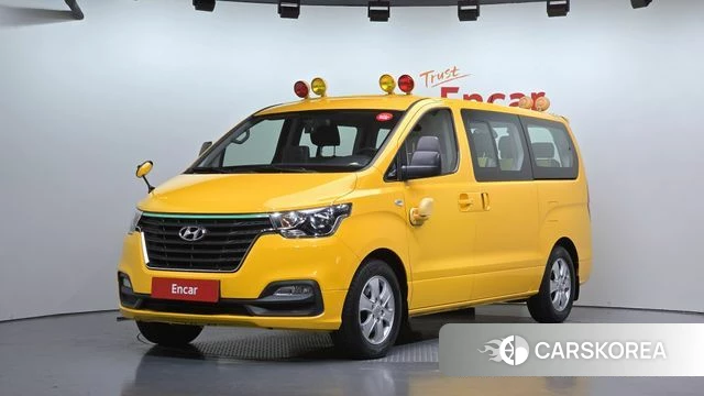 Hyundai The New Grand Starex 2018 Желтый из Кореи