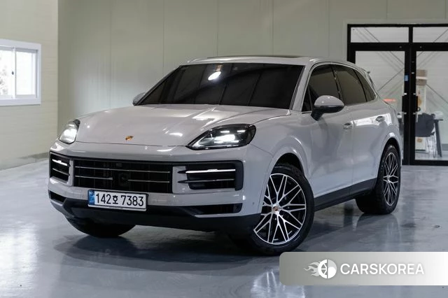 Porsche Cayenne (PO536) 2025 Светло-серебряный цвет из Кореи