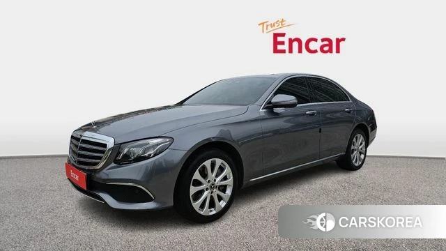 Mercedes-Benz E-Class W213 2018 Серый из Кореи
