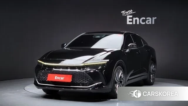 Toyota Crown Crossover 2023 Черный из Кореи