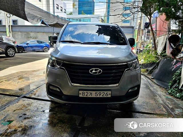 Hyundai The New Grand Starex 2020 Серебристо-серый из Кореи