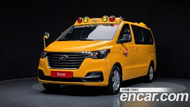 Hyundai The New Grand Starex 2018 Желтый из Кореи