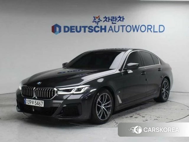 BMW 5 Series (G30) 2023 Серый из Кореи