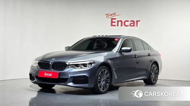 BMW 5 Series (G30) 2020 Серебристо-серый из Кореи