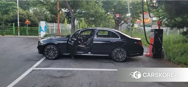 Mercedes-Benz E-Class W213 2018 Черный из Кореи