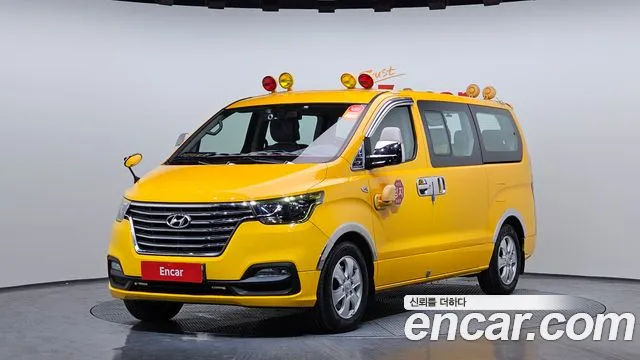 Hyundai The New Grand Starex 2019 Желтый из Кореи