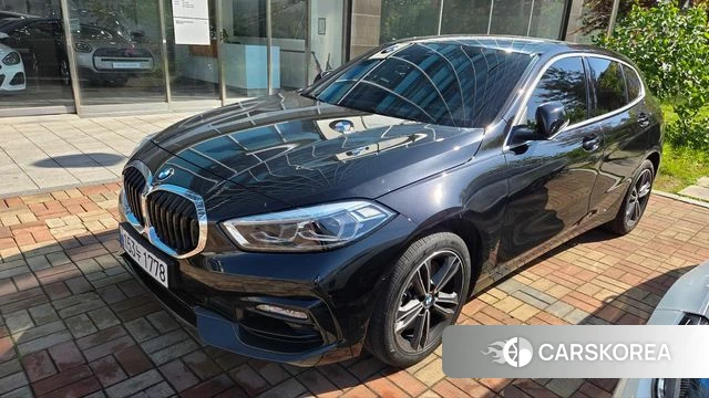 BMW 1 Series (F40) 2024 Черный из Кореи