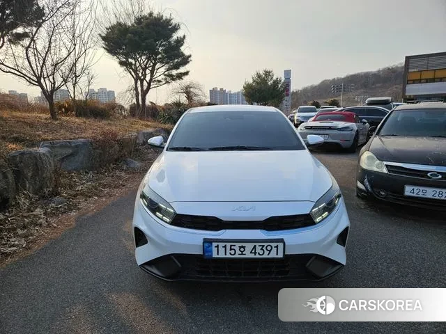 Kia The New K3 2nd generation 2021 Белый из Кореи