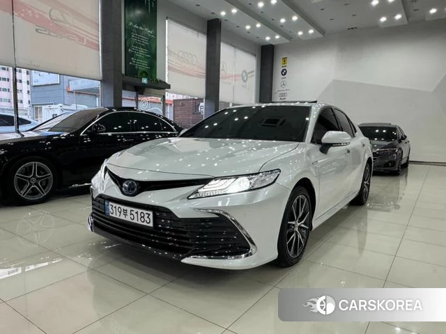 Toyota Camry (XV70) 2024 Белый из Кореи