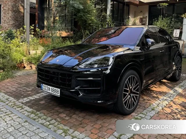 Porsche Cayenne (PO536) 2024 Черный из Кореи