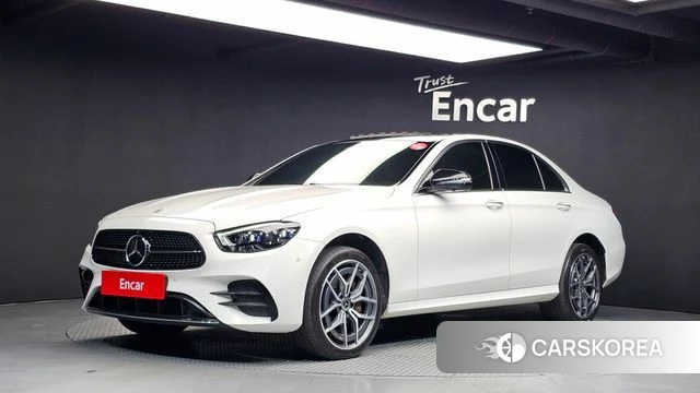 Mercedes-Benz E-Class W213 2022 Белый из Кореи
