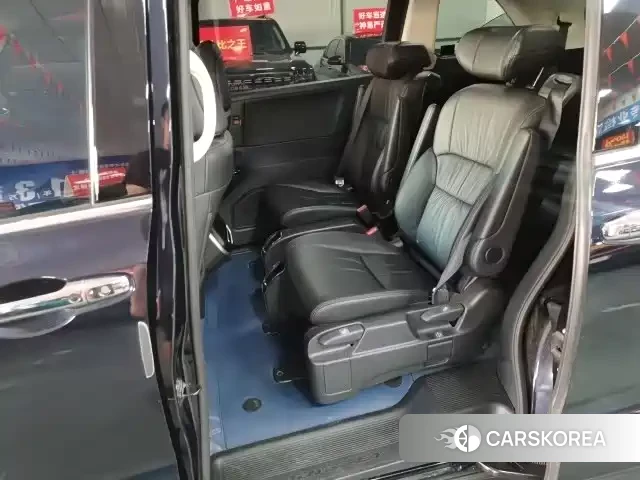 Honda Odyssey 2023 Синий из Китая, фото 2
