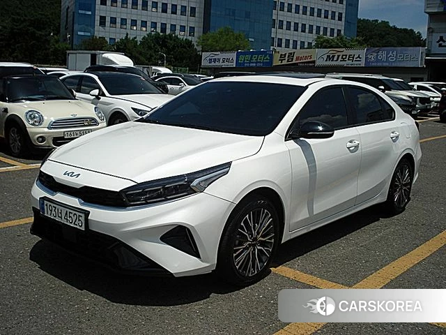 Kia The New K3 2nd generation 2023 Белый из Кореи