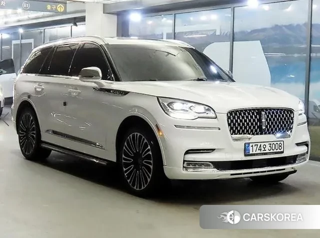 Lincoln Aviator 2nd generation 2020 Белый из Кореи
