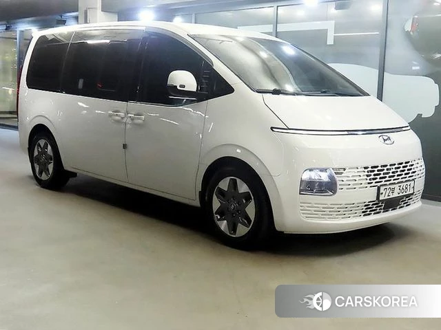 Hyundai Staria 2021 Белый из Кореи