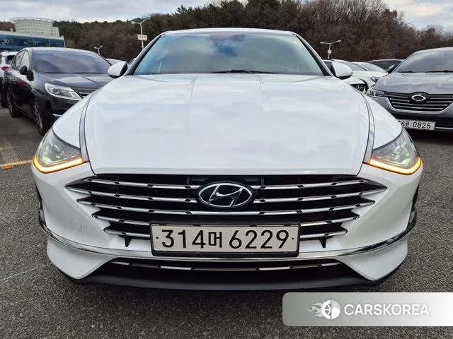 Hyundai Sonata Hybrid (DN8) 2021 Белый из Кореи