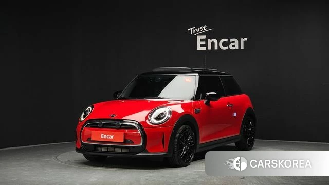 Mini Cooper 2023 Красный из Кореи