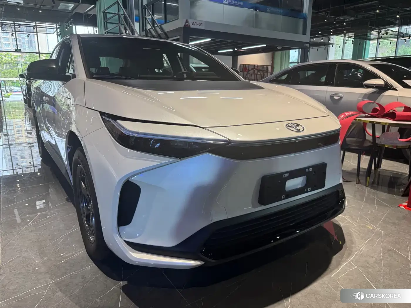 Toyota bZ4X 2026 Белый из Китая