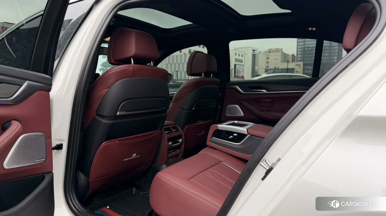 BMW 5 series 2020 Белый из Китая